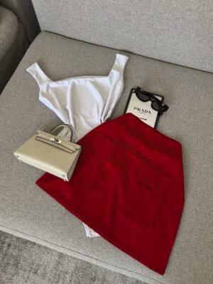 Set "Parisienne Chic" - Mini Falda Estructurada y Top Escote Cuadrado
